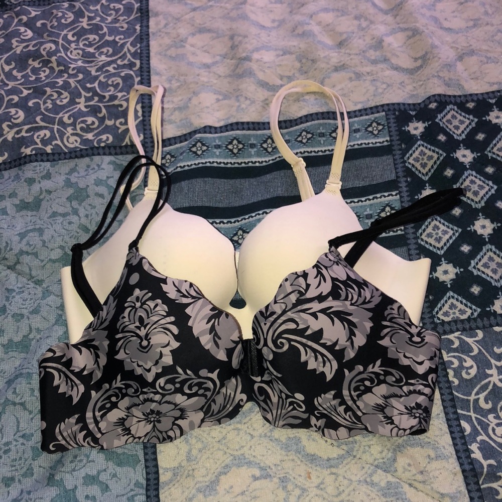 Victoria’s Secret EUC push up bras.